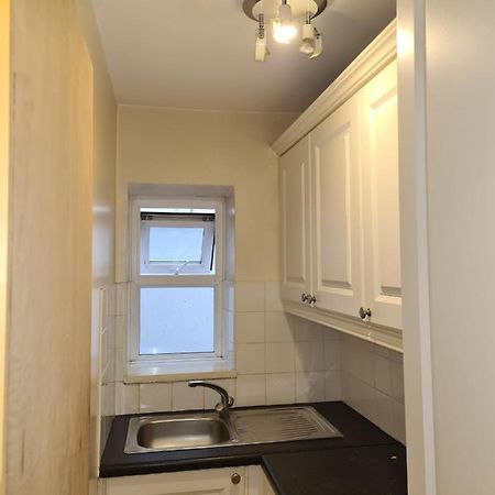 One Bedroom Apartment Dublin Bagian luar foto